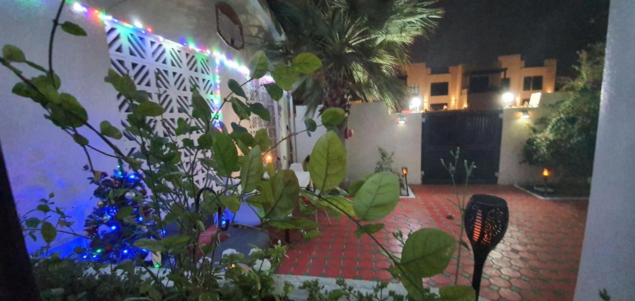 Jumeirah Beach Villa Dubai Bagian luar foto