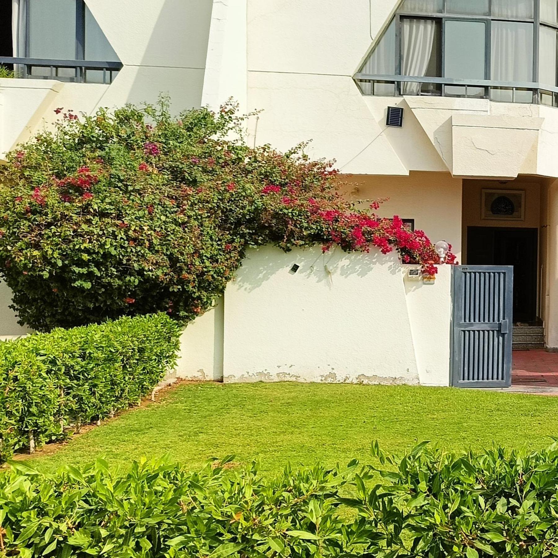 Jumeirah Beach Villa Dubai Bagian luar foto